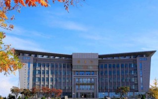 辽宁考生多少分能上锦州医科大学？2025最低442分