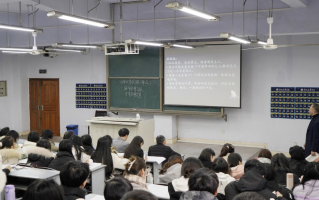 汉语言文学专业和汉语言专业的哪个好?