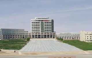 菏泽学院学费多少钱一年：4400-22000元/年（2025填报参考）
