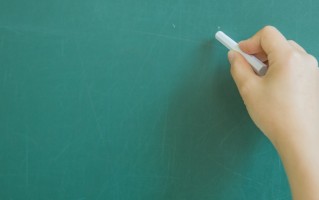 2025吉林高考录取分数线重磅公布！历史本科384分、物理本科340分