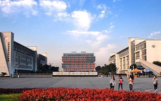 2024年江苏信息职业技术学院录取分数线，河北最低399分