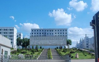 2024年湖南现代物流职业技术学院录取分数线，河北最低362分